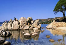 雷火电竞入口-圣西罗惊雷！AC米兰遭勇士重创，意甲王座暗战升级