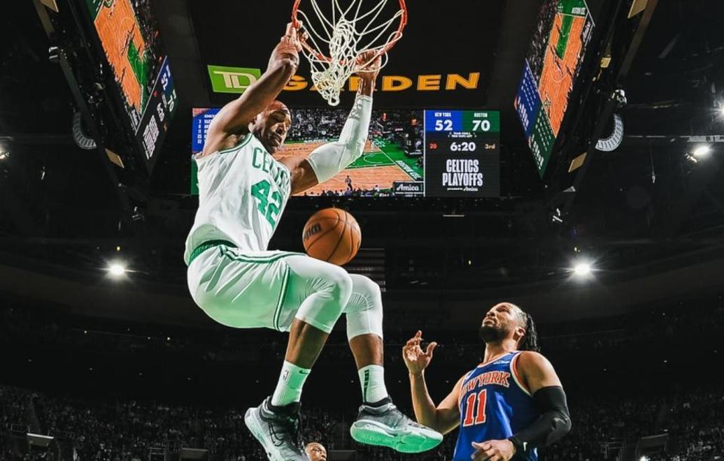 关于尼克斯队主场告捷开门红，士气高涨的信息