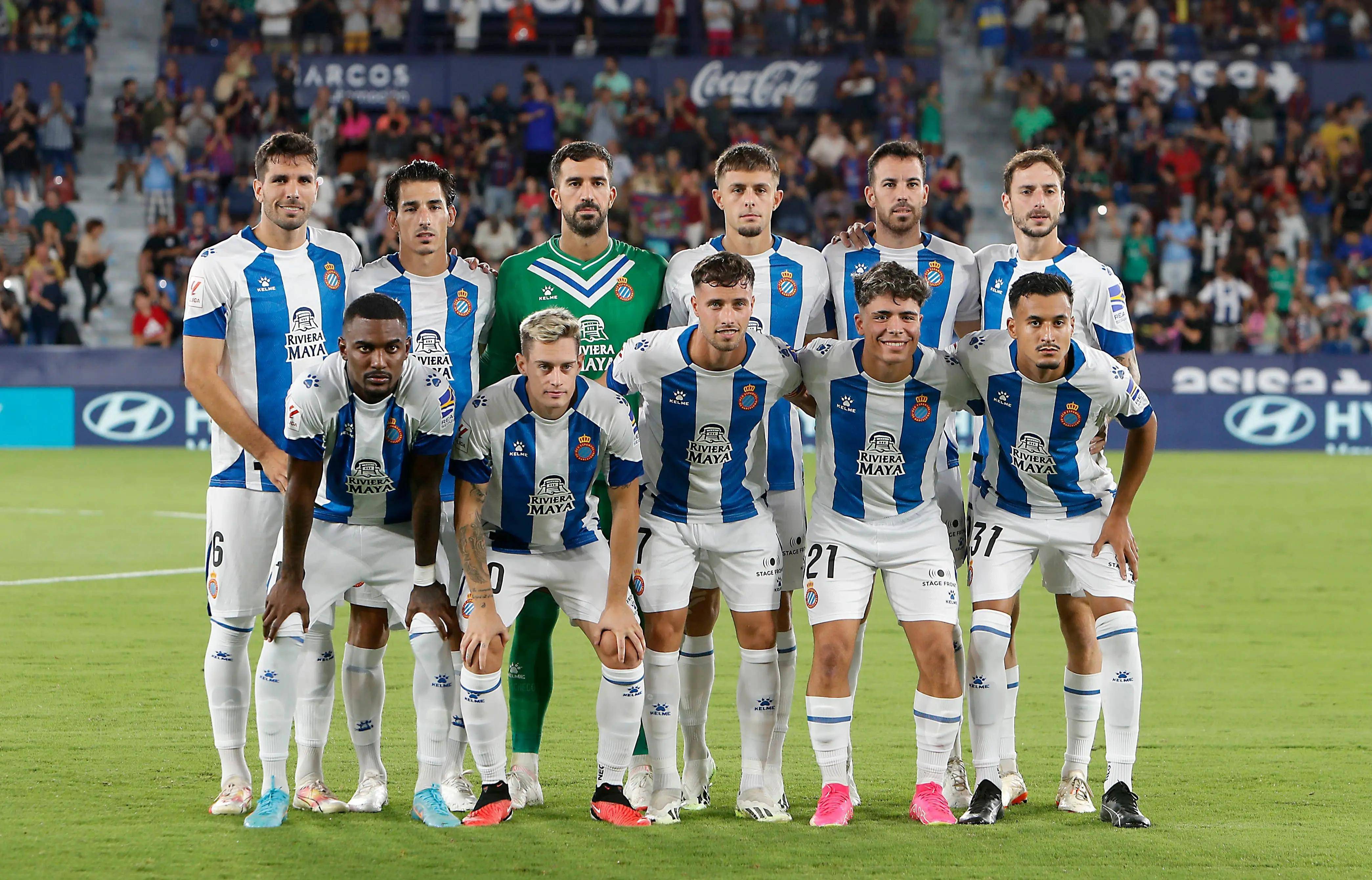 西班牙队客场击败匈牙利队，稳居榜首位置的简单介绍