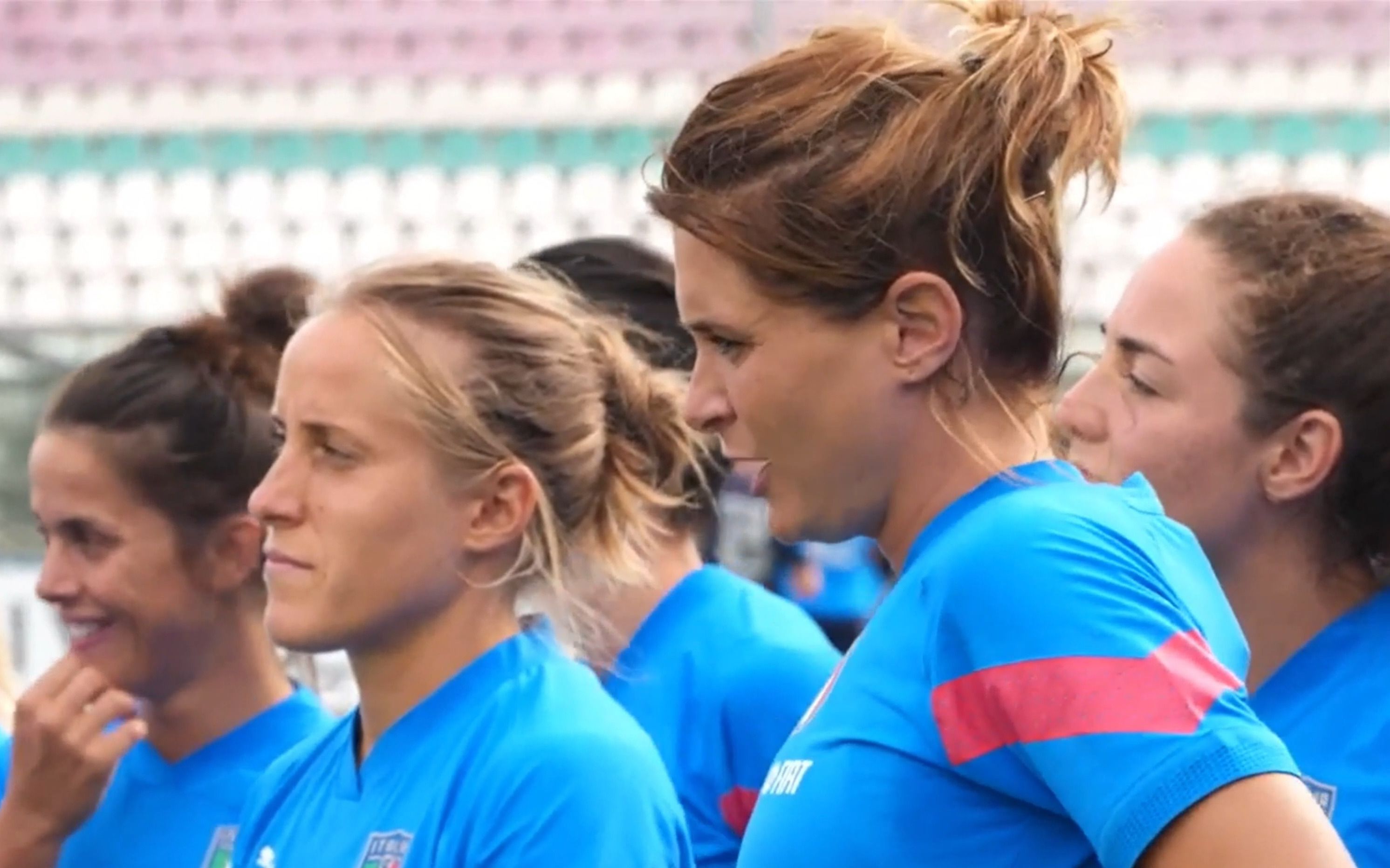 国际足球赛事上呈现出女队伍的实力