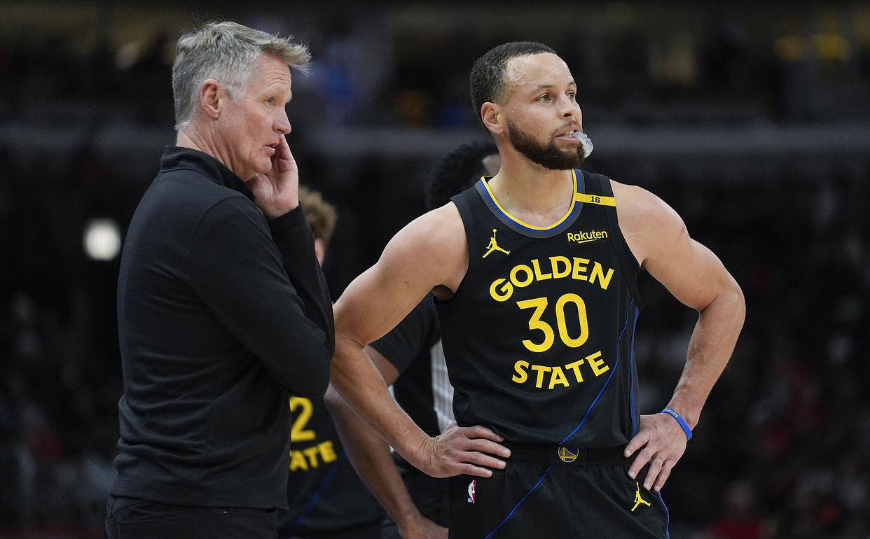 雷火电竞网址-包含四川队横扫雄鹿，库里状态火热的词条