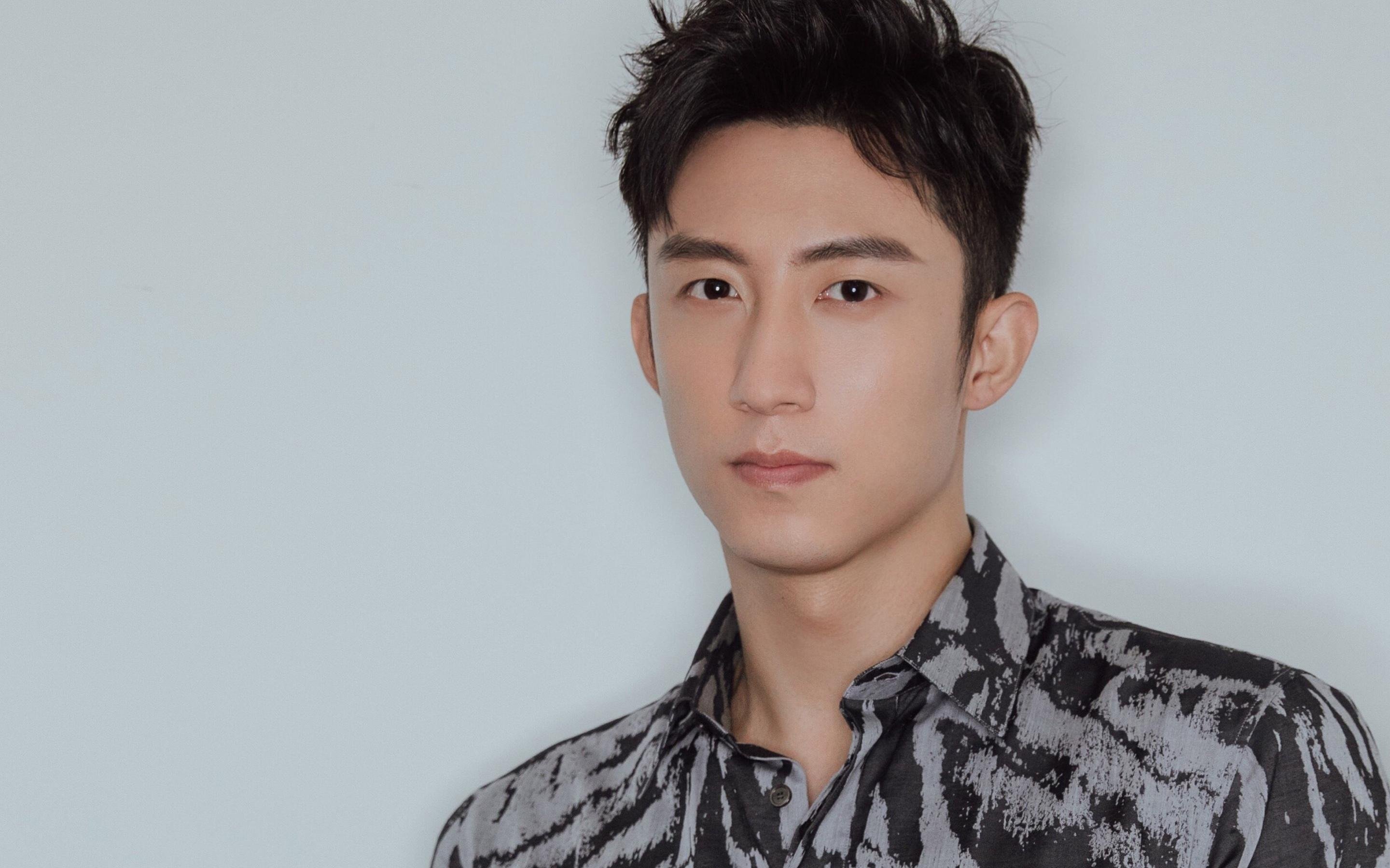 绿茵场上的活塞与鹈鹕，一场关于体系与天赋的欧冠半决赛隐喻